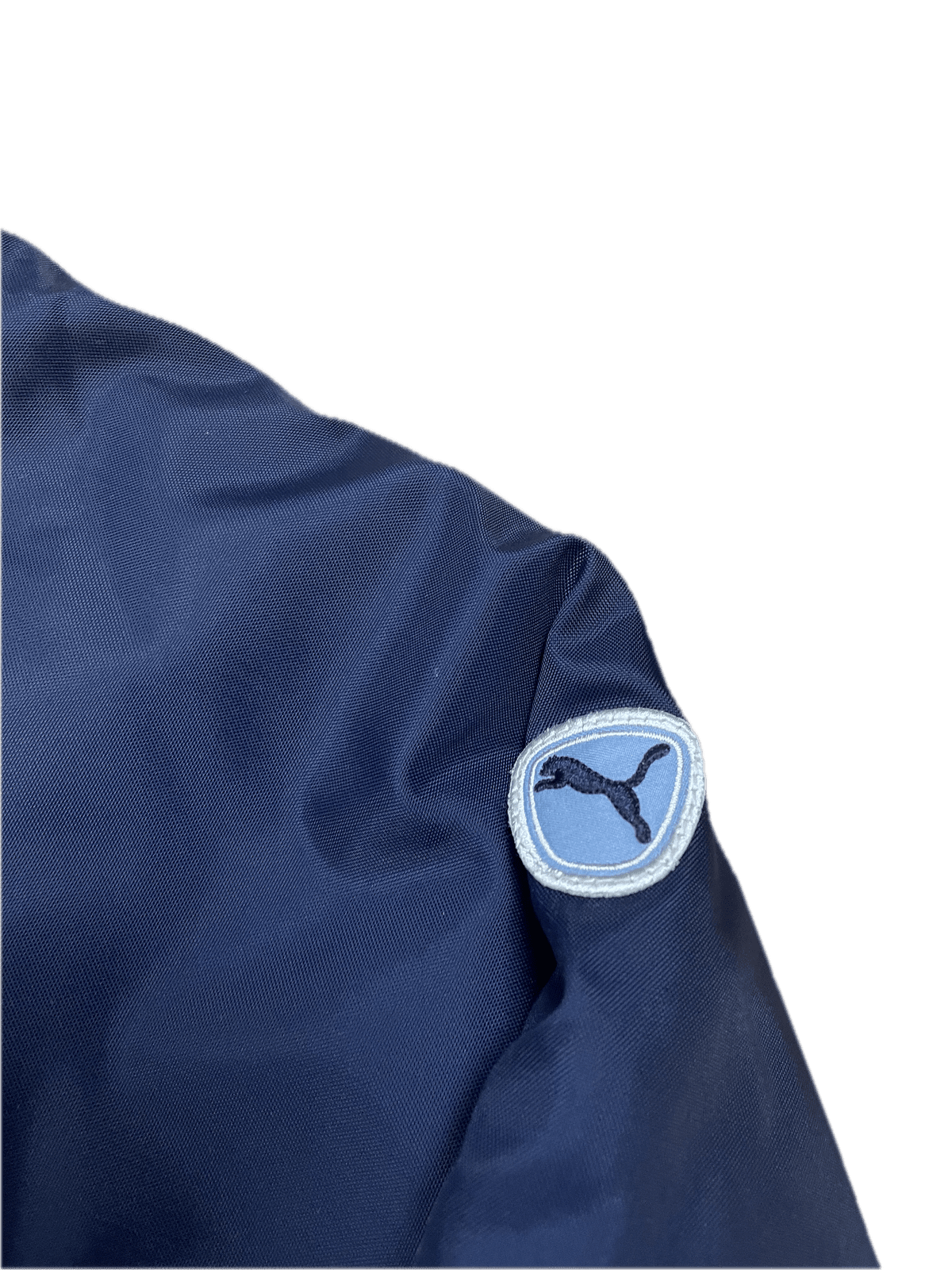 Real Vintage Puma Jacke Dunkelblau L - Klassische und Bequeme Jacke Vintage Klamotten, Secondhand Klamotten, Retro Mode, Nachhaltige Mode, Einzigartige Stücke, Zeitlose Mode, Umweltfreundliche Kleidung, Stilvolle Secondhand Mode, Hochwertige Vintage Kleidung