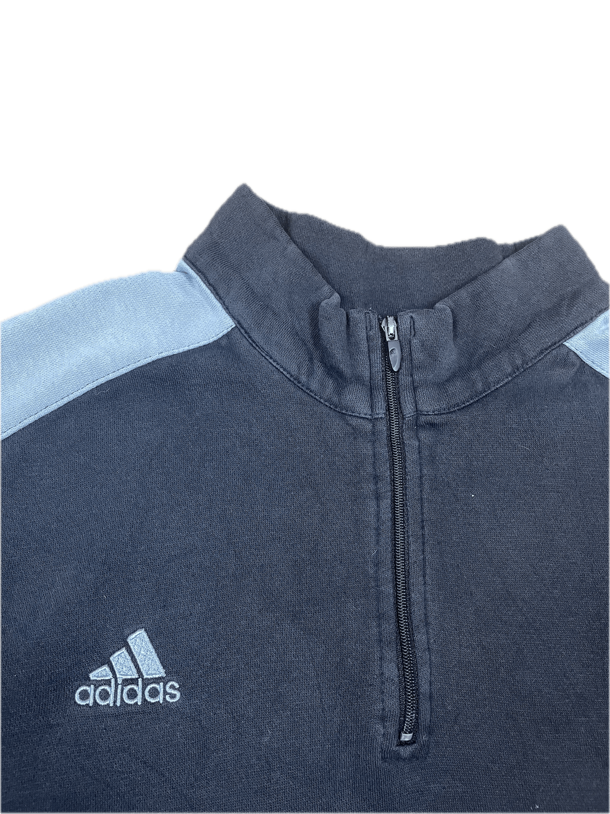 Vintage Adidas Half-Zip Sweater Schwarz L- Herren Pullover mit Backprint Vintage Klamotten, Secondhand Klamotten, Retro Mode, Nachhaltige Mode, Einzigartige Stücke, Zeitlose Mode, Umweltfreundliche Kleidung, Stilvolle Secondhand Mode, Hochwertige Vintage Kleidung