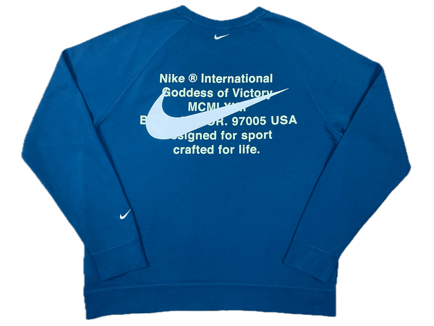 Vintage Nike Swoosh Sweater Blau XL - Lässiger und Sportlicher Herren Pullover Vintage Klamotten, Secondhand Klamotten, Retro Mode, Nachhaltige Mode, Einzigartige Stücke, Zeitlose Mode, Umweltfreundliche Kleidung, Stilvolle Secondhand Mode, Hochwertige Vintage Kleidung