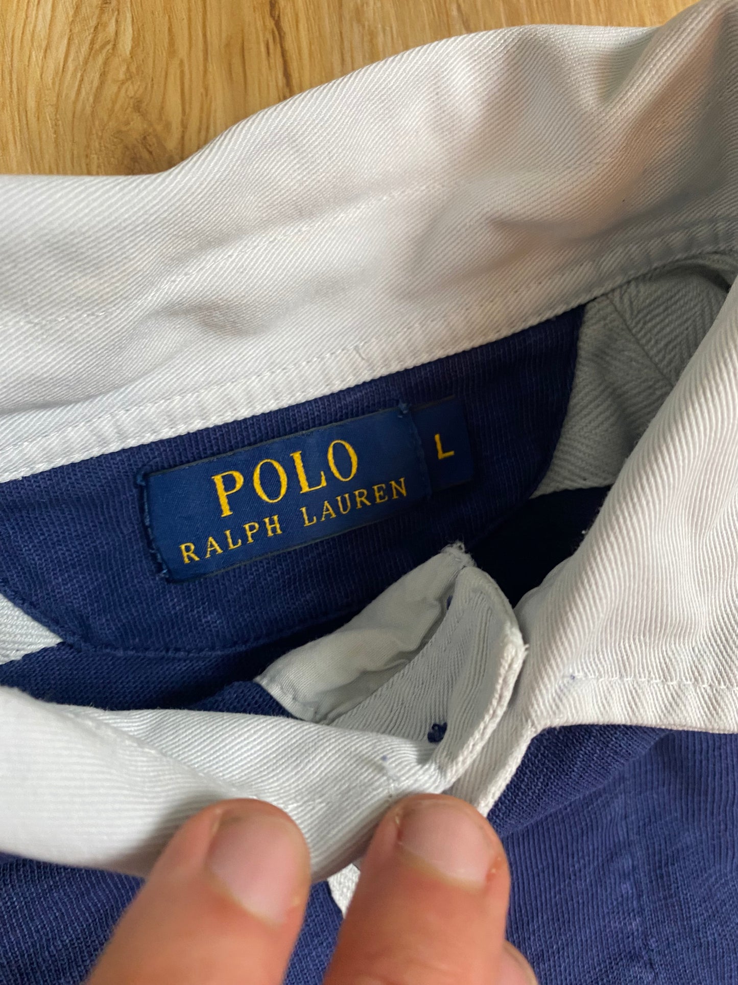 Vintage Polo Ralph Lauren Longsleeve Polo Dunkelblau L - Langes T-Shirt Herren Vintage Klamotten, Secondhand Klamotten, Retro Mode, Nachhaltige Mode, Einzigartige Stücke, Zeitlose Mode, Umweltfreundliche Kleidung, Stilvolle Secondhand Mode, Hochwertige Vintage Kleidung