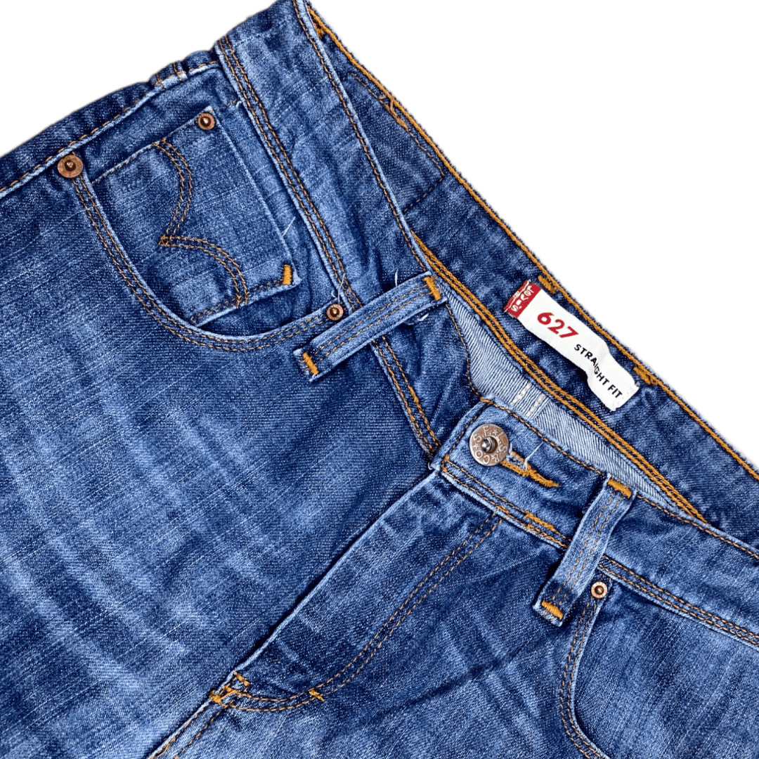 Vintage Levi's Jeans 627 Straight Fit Dunkelblau S - Basic Damen Jeans Vintage Klamotten, Secondhand Klamotten, Retro Mode, Nachhaltige Mode, Einzigartige Stücke, Zeitlose Mode, Umweltfreundliche Kleidung, Stilvolle Secondhand Mode, Hochwertige Vintage Kleidung