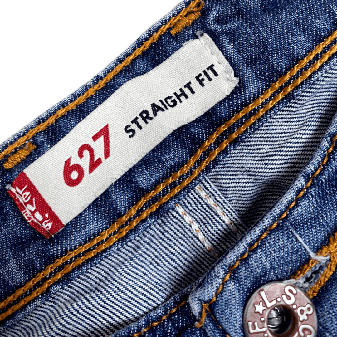 Vintage Levi's Jeans 627 Straight Fit Dunkelblau S - Basic Damen Jeans Vintage Klamotten, Secondhand Klamotten, Retro Mode, Nachhaltige Mode, Einzigartige Stücke, Zeitlose Mode, Umweltfreundliche Kleidung, Stilvolle Secondhand Mode, Hochwertige Vintage Kleidung