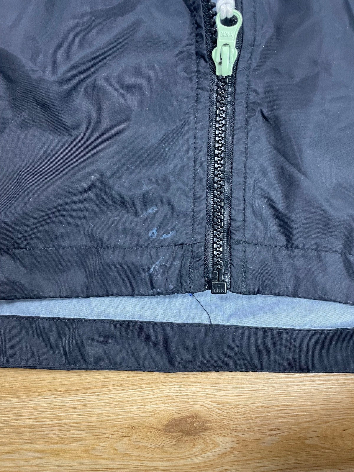 Columbia Leichte Jacke Vintage Klamotten, Secondhand Klamotten, Retro Mode, Nachhaltige Mode, Einzigartige Stücke, Zeitlose Mode, Umweltfreundliche Kleidung, Stilvolle Secondhand Mode, Hochwertige Vintage Kleidung