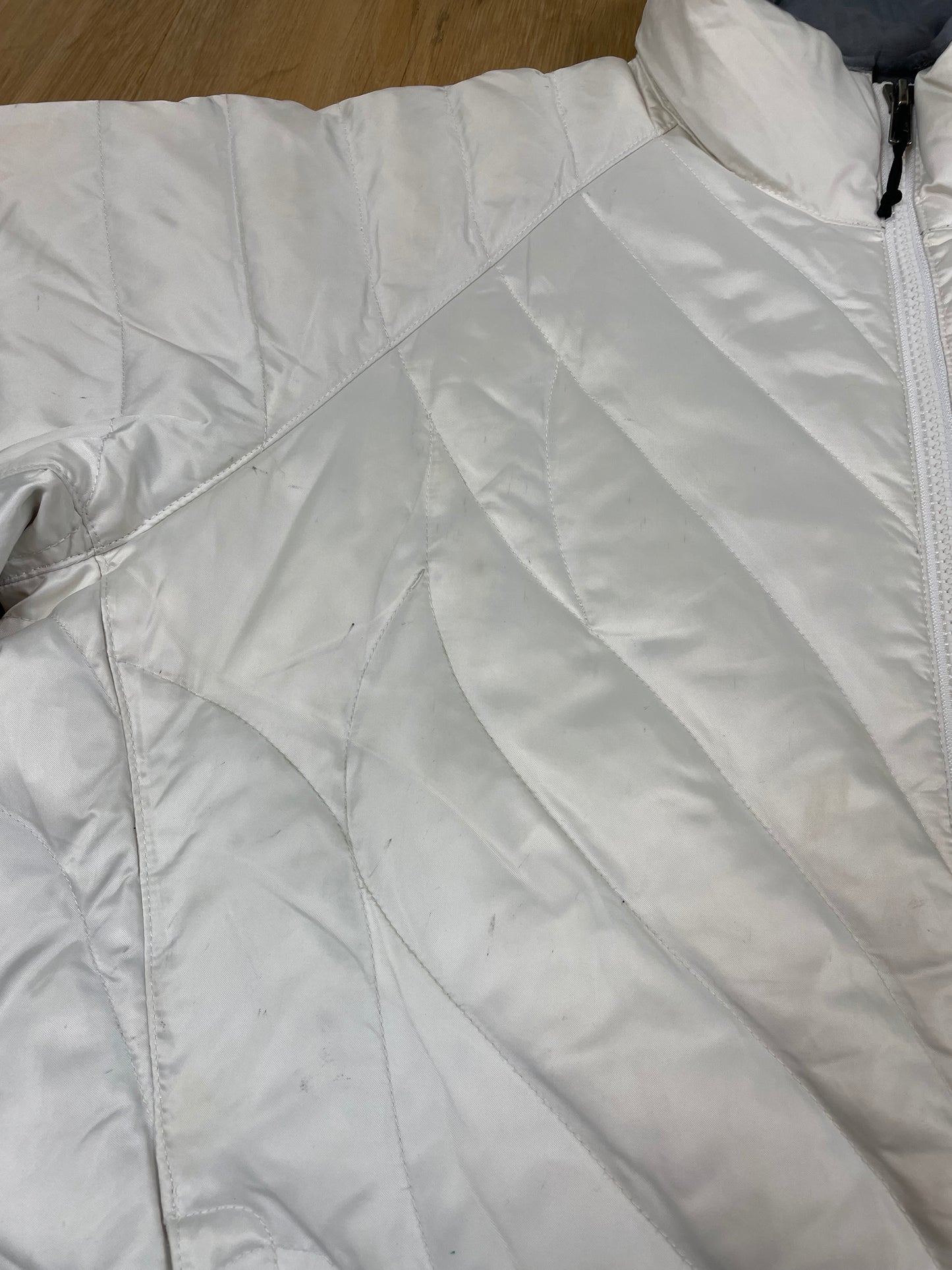 The North Face Puffer Jacket 550 Weiß L - Schlichte & Warme Damen Jacke