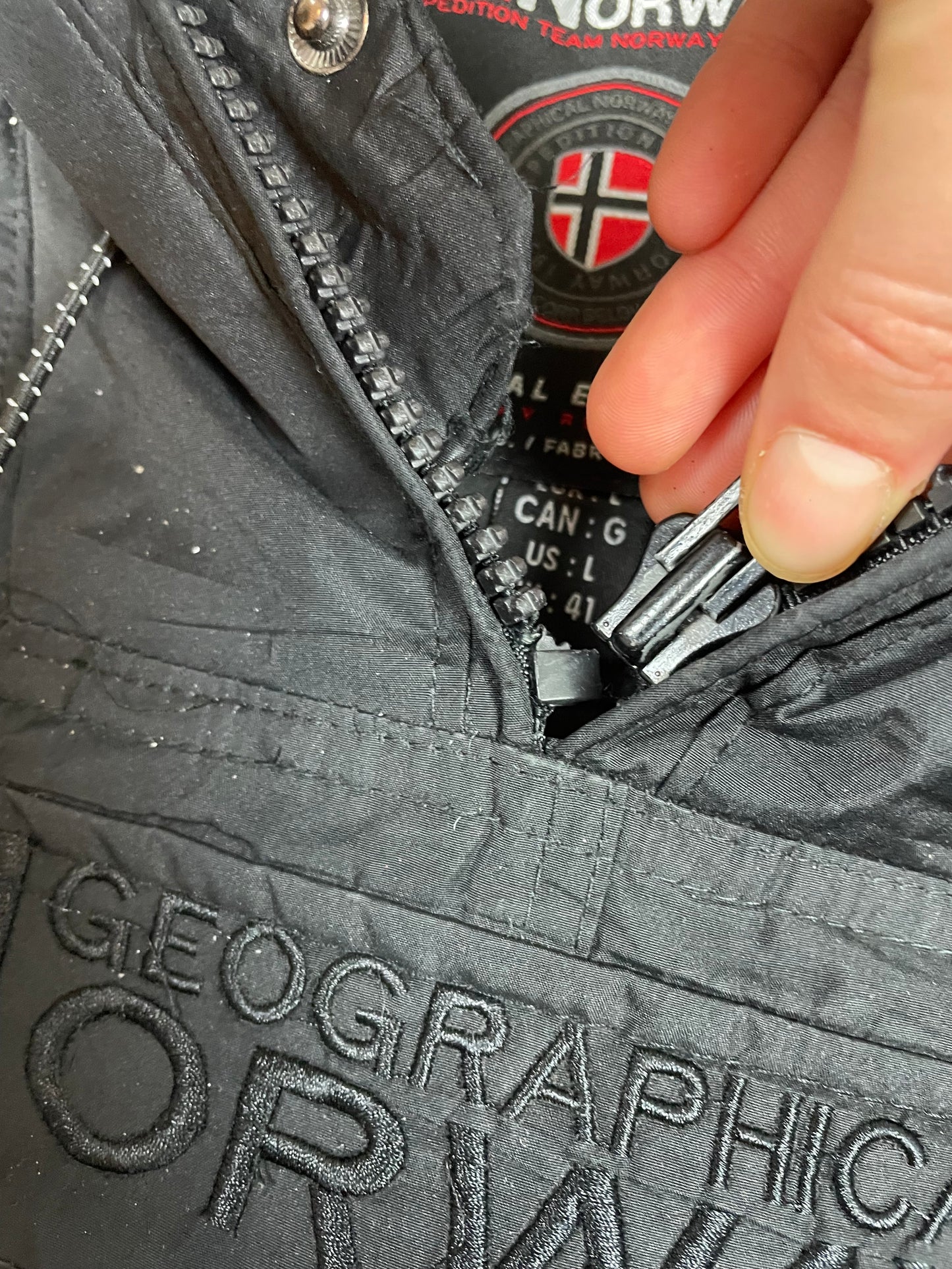 Geographical Norway Dicke Überziehjacke Schwarz L - Schlichte & Warme Winterjacke für Herren