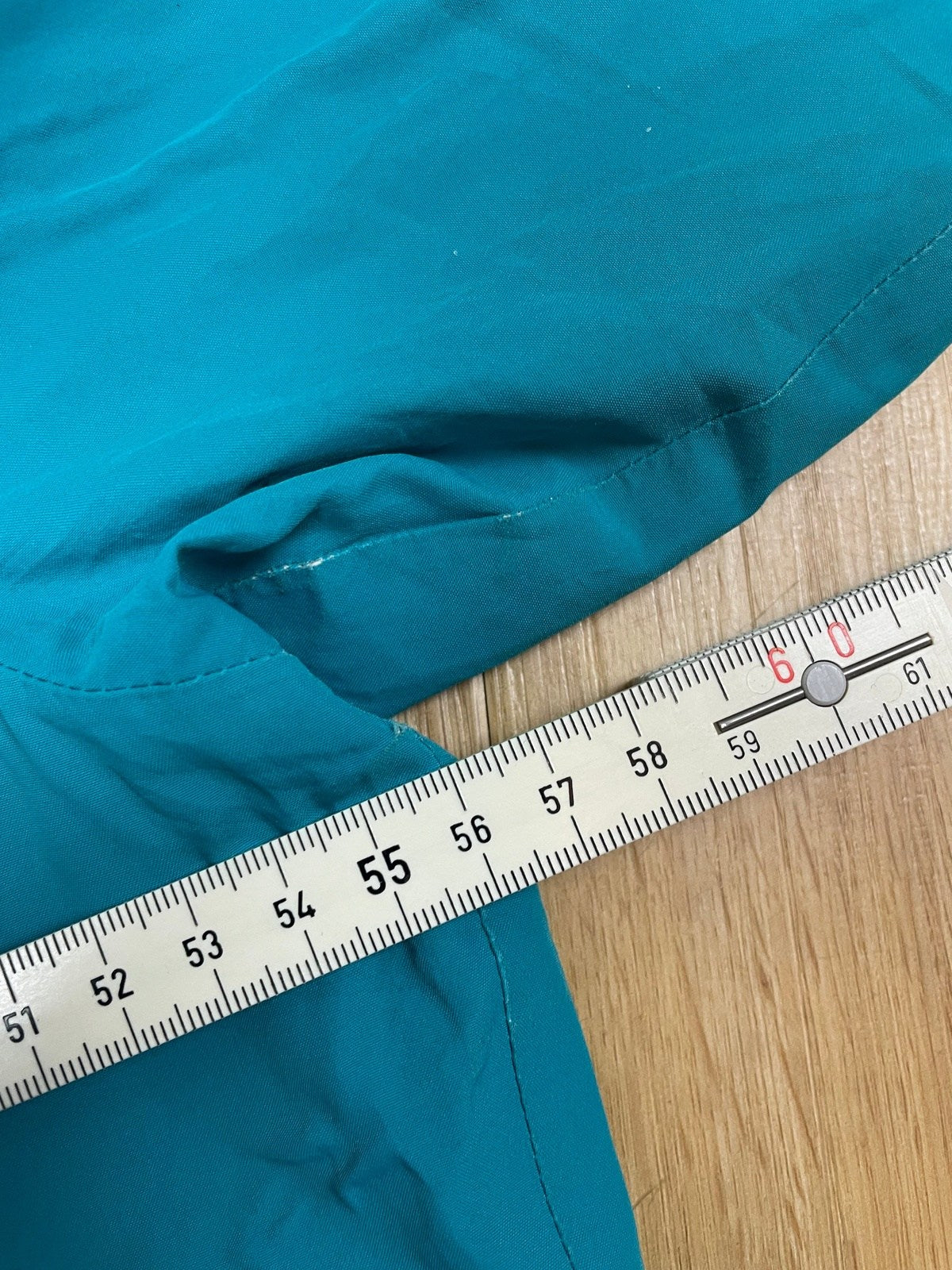 The North Face HyVent Regenjacke Türkis L - Funktionale und Bequeme Regenjacke Vintage Klamotten, Secondhand Klamotten, Retro Mode, Nachhaltige Mode, Einzigartige Stücke, Zeitlose Mode, Umweltfreundliche Kleidung, Stilvolle Secondhand Mode, Hochwertige Vintage Kleidung