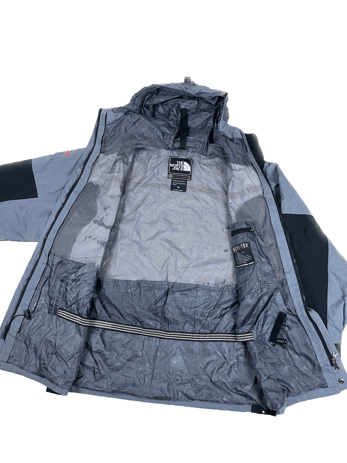The North Face Summit Series Gore-Tex Regenjacke Grau/Schwarz XL - Funktionale und Bequeme Jacke Vintage Klamotten, Secondhand Klamotten, Retro Mode, Nachhaltige Mode, Einzigartige Stücke, Zeitlose Mode, Umweltfreundliche Kleidung, Stilvolle Secondhand Mode, Hochwertige Vintage Kleidung