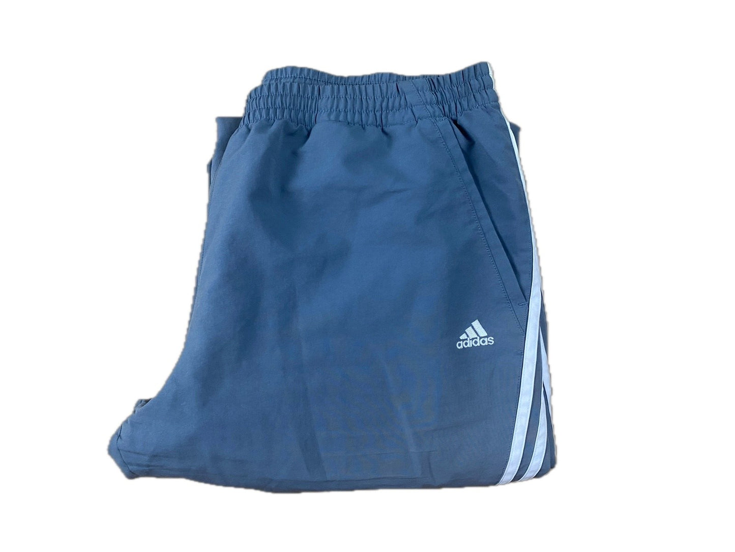 Vintage Adidas Jogginghose Grau XL - Bequeme und Funktionale Jogginghose Vintage Klamotten, Secondhand Klamotten, Retro Mode, Nachhaltige Mode, Einzigartige Stücke, Zeitlose Mode, Umweltfreundliche Kleidung, Stilvolle Secondhand Mode, Hochwertige Vintage Kleidung