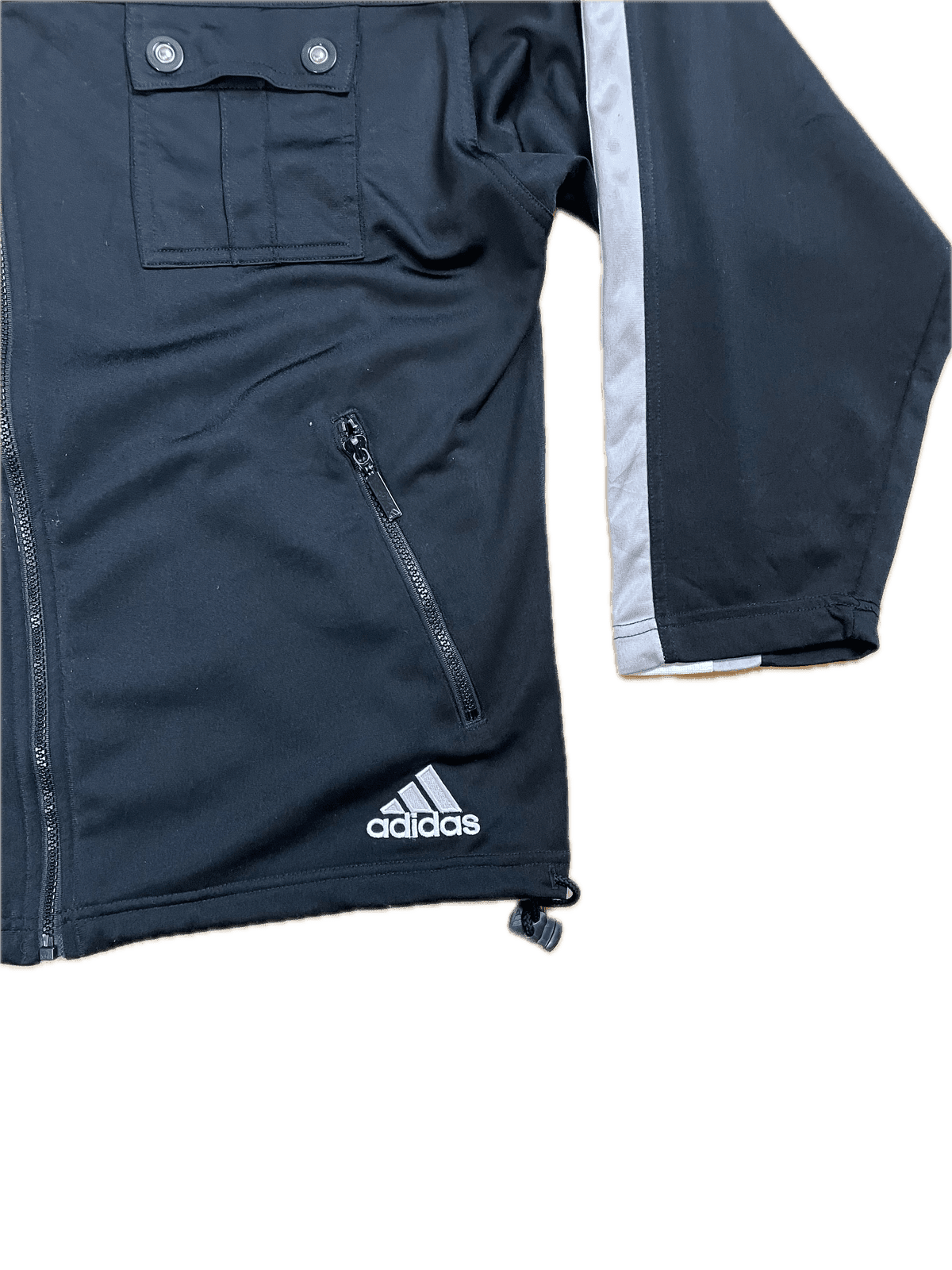 Vintage Adidas Leichte Jacke Schwarz S - Leichte und Komfortable Sportjacke Vintage Klamotten, Secondhand Klamotten, Retro Mode, Nachhaltige Mode, Einzigartige Stücke, Zeitlose Mode, Umweltfreundliche Kleidung, Stilvolle Secondhand Mode, Hochwertige Vintage Kleidung