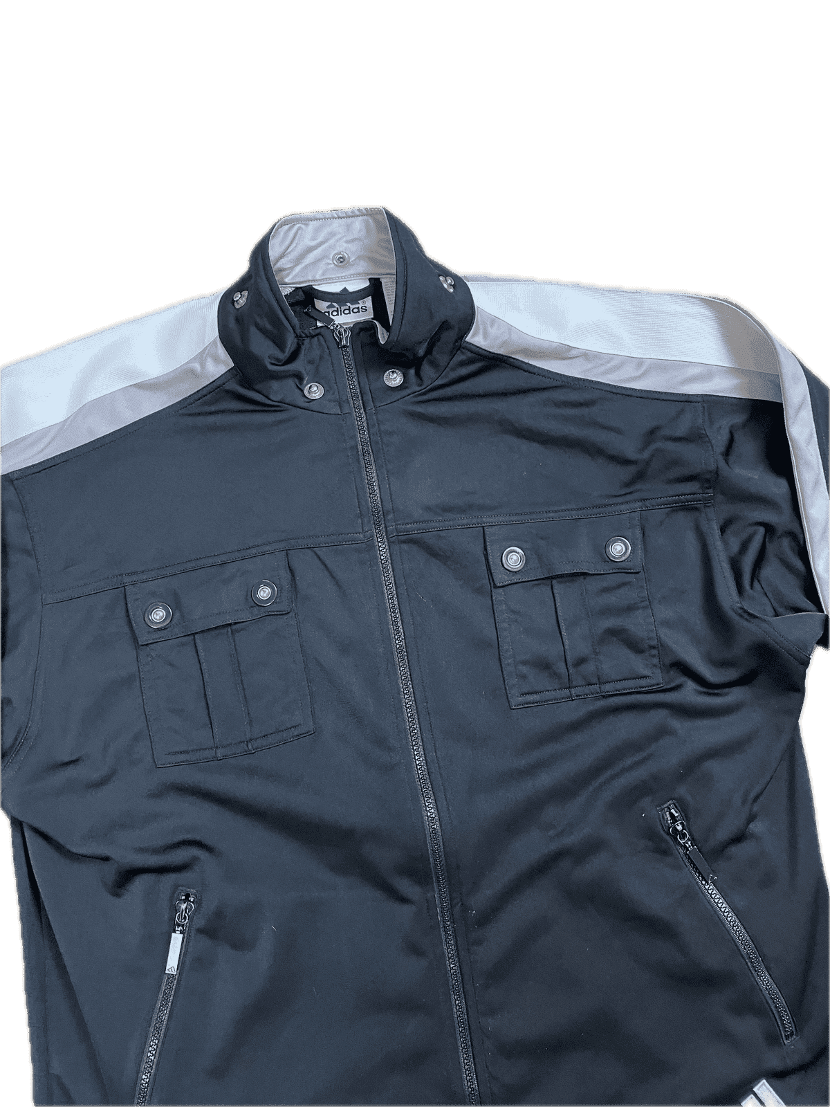 Vintage Adidas Leichte Jacke Schwarz S - Leichte und Komfortable Sportjacke Vintage Klamotten, Secondhand Klamotten, Retro Mode, Nachhaltige Mode, Einzigartige Stücke, Zeitlose Mode, Umweltfreundliche Kleidung, Stilvolle Secondhand Mode, Hochwertige Vintage Kleidung