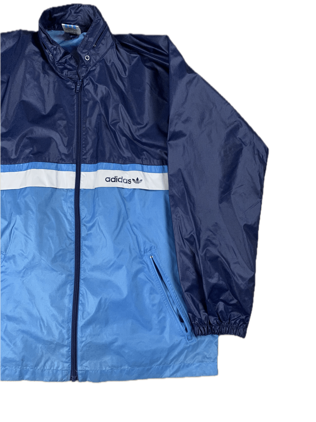 Vintage Adidas Trainingsjacke Blau M - Stylische und Bequeme Jacke Vintage Klamotten, Secondhand Klamotten, Retro Mode, Nachhaltige Mode, Einzigartige Stücke, Zeitlose Mode, Umweltfreundliche Kleidung, Stilvolle Secondhand Mode, Hochwertige Vintage Kleidung