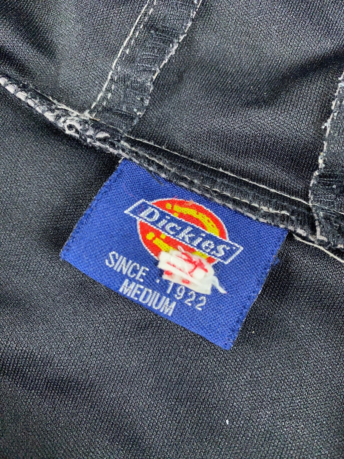 Vintage Dickies Jacke Grau M - Stylische und Bequeme Jacke Vintage Klamotten, Secondhand Klamotten, Retro Mode, Nachhaltige Mode, Einzigartige Stücke, Zeitlose Mode, Umweltfreundliche Kleidung, Stilvolle Secondhand Mode, Hochwertige Vintage Kleidung