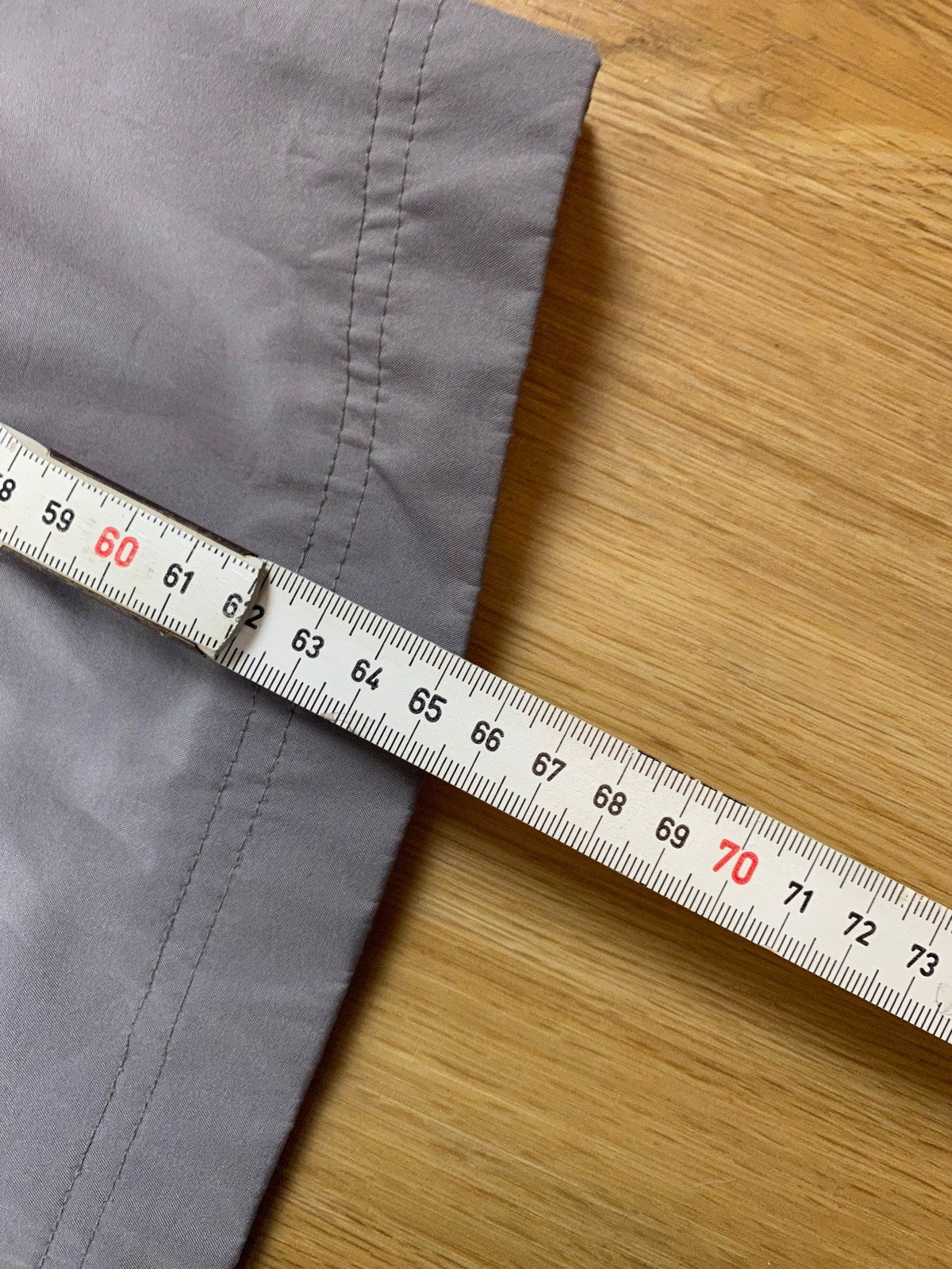 Vintage Dickies Jacke Grau M - Stylische und Bequeme Jacke Vintage Klamotten, Secondhand Klamotten, Retro Mode, Nachhaltige Mode, Einzigartige Stücke, Zeitlose Mode, Umweltfreundliche Kleidung, Stilvolle Secondhand Mode, Hochwertige Vintage Kleidung