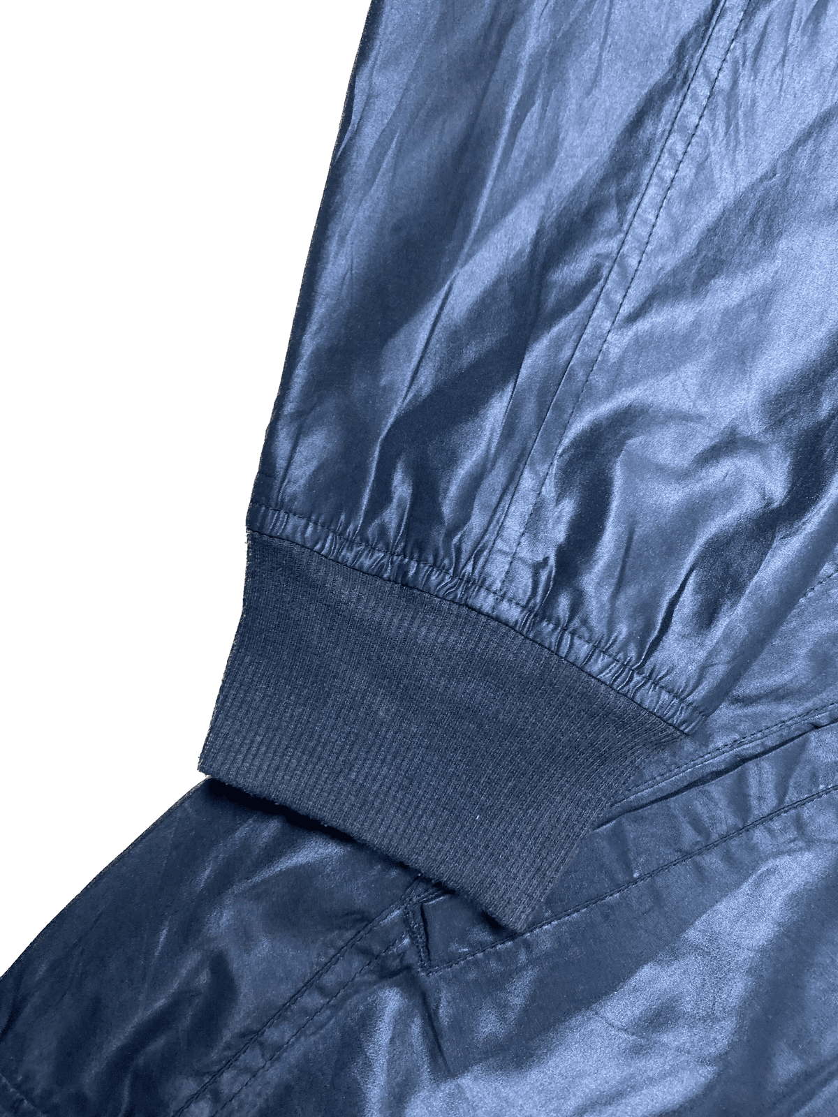 Vintage FILA Leichte Jacke Schwarz/Grau XXL - Lockere Herren Jacke Vintage Klamotten, Secondhand Klamotten, Retro Mode, Nachhaltige Mode, Einzigartige Stücke, Zeitlose Mode, Umweltfreundliche Kleidung, Stilvolle Secondhand Mode, Hochwertige Vintage Kleidung