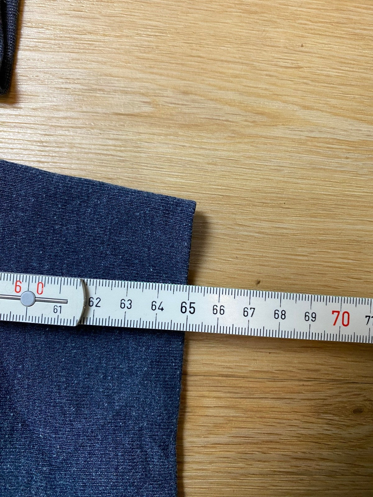 Vintage GAP Kapuzenjacke Dunkelgrau XXL - Lockerer und Gemütlicher Herren Hoodie Vintage Klamotten, Secondhand Klamotten, Retro Mode, Nachhaltige Mode, Einzigartige Stücke, Zeitlose Mode, Umweltfreundliche Kleidung, Stilvolle Secondhand Mode, Hochwertige Vintage Kleidung