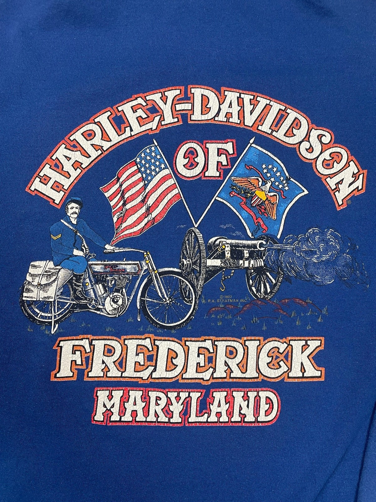 Vintage Harley Davidson Half-Zip Sweater Blau M - Cooler Harley Herren Pullover Vintage Klamotten, Secondhand Klamotten, Retro Mode, Nachhaltige Mode, Einzigartige Stücke, Zeitlose Mode, Umweltfreundliche Kleidung, Stilvolle Secondhand Mode, Hochwertige Vintage Kleidung