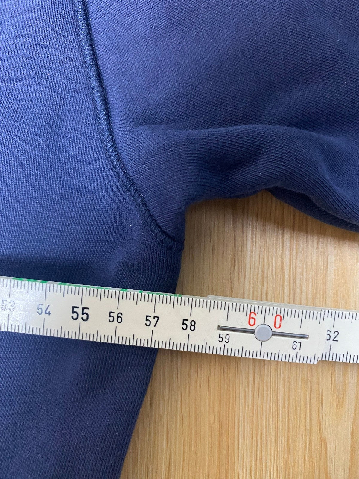 Vintage Lacoste Kapuzenjacke Dunkelblau M - Lockere Sportliche Herren Jacke Vintage Klamotten, Secondhand Klamotten, Retro Mode, Nachhaltige Mode, Einzigartige Stücke, Zeitlose Mode, Umweltfreundliche Kleidung, Stilvolle Secondhand Mode, Hochwertige Vintage Kleidung