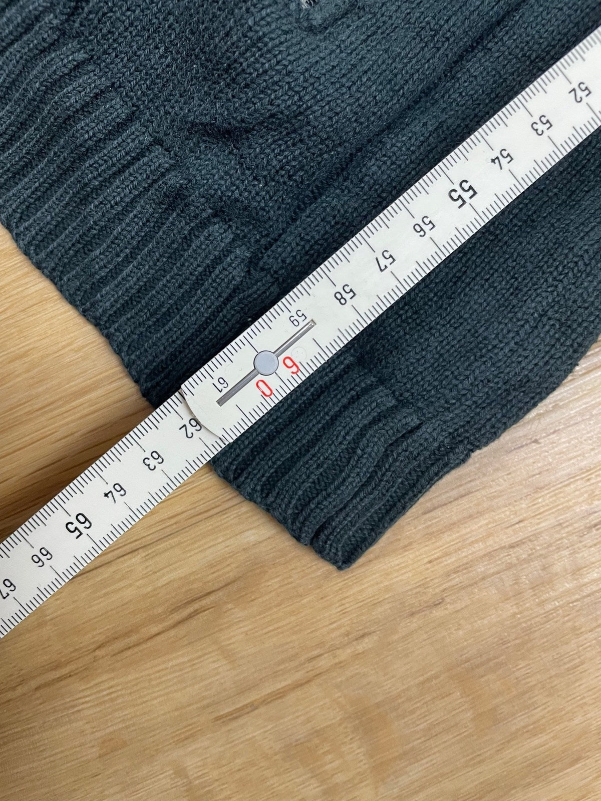 Vintage Lacoste Strickjacke Schwarz M - Schlichte Leichte Herren Jacke Vintage Klamotten, Secondhand Klamotten, Retro Mode, Nachhaltige Mode, Einzigartige Stücke, Zeitlose Mode, Umweltfreundliche Kleidung, Stilvolle Secondhand Mode, Hochwertige Vintage Kleidung