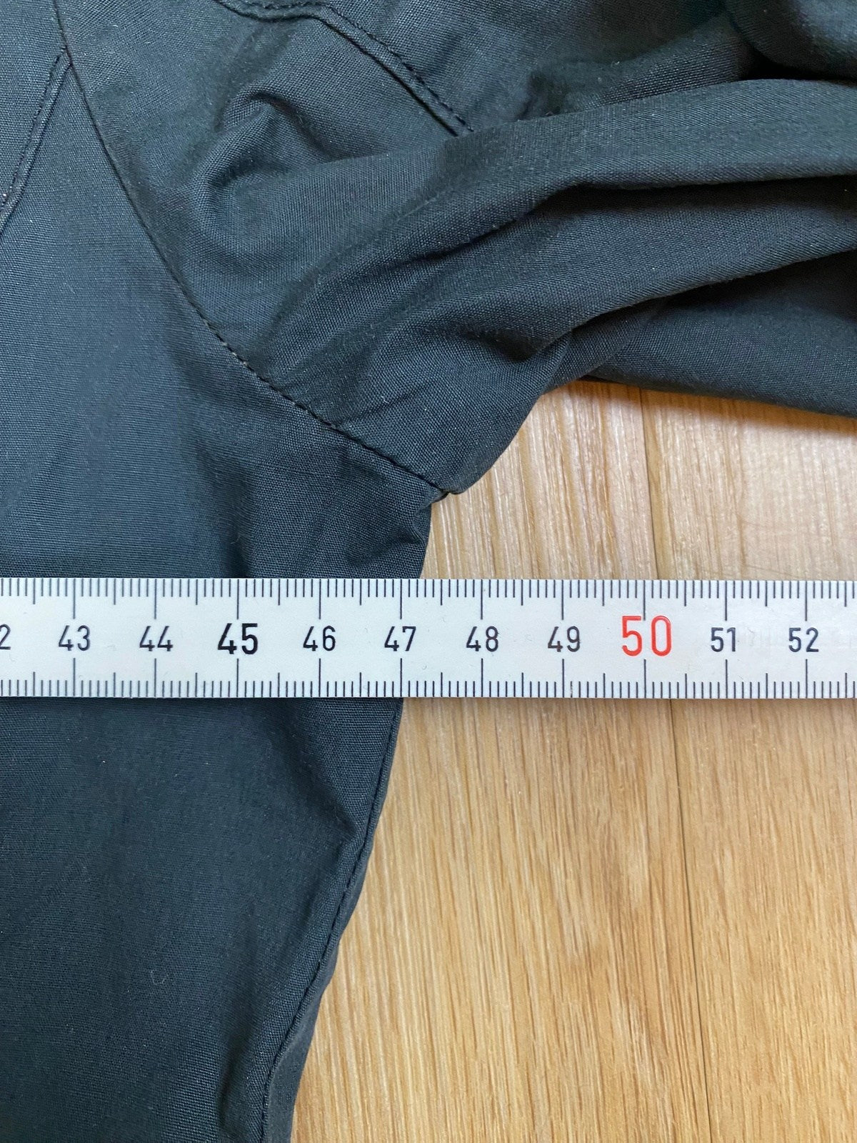 Vintage Moncler Dünne Sommerliche Jacke Schwarz S - Leichte Schlichte Damen Jacke Vintage Klamotten, Secondhand Klamotten, Retro Mode, Nachhaltige Mode, Einzigartige Stücke, Zeitlose Mode, Umweltfreundliche Kleidung, Stilvolle Secondhand Mode, Hochwertige Vintage Kleidung