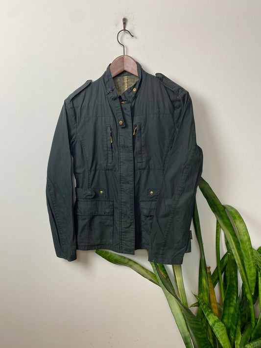 Vintage Moncler Dünne Sommerliche Jacke Schwarz S - Leichte Schlichte Damen Jacke Vintage Klamotten, Secondhand Klamotten, Retro Mode, Nachhaltige Mode, Einzigartige Stücke, Zeitlose Mode, Umweltfreundliche Kleidung, Stilvolle Secondhand Mode, Hochwertige Vintage Kleidung