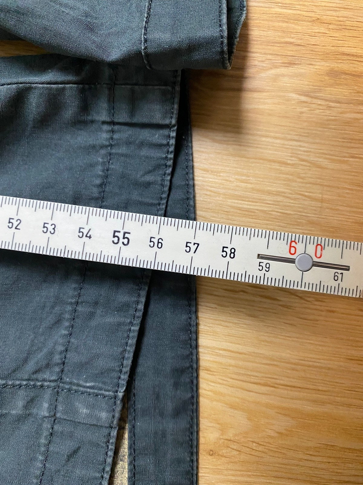 Vintage Moncler Dünne Sommerliche Jacke Schwarz S - Leichte Schlichte Damen Jacke Vintage Klamotten, Secondhand Klamotten, Retro Mode, Nachhaltige Mode, Einzigartige Stücke, Zeitlose Mode, Umweltfreundliche Kleidung, Stilvolle Secondhand Mode, Hochwertige Vintage Kleidung