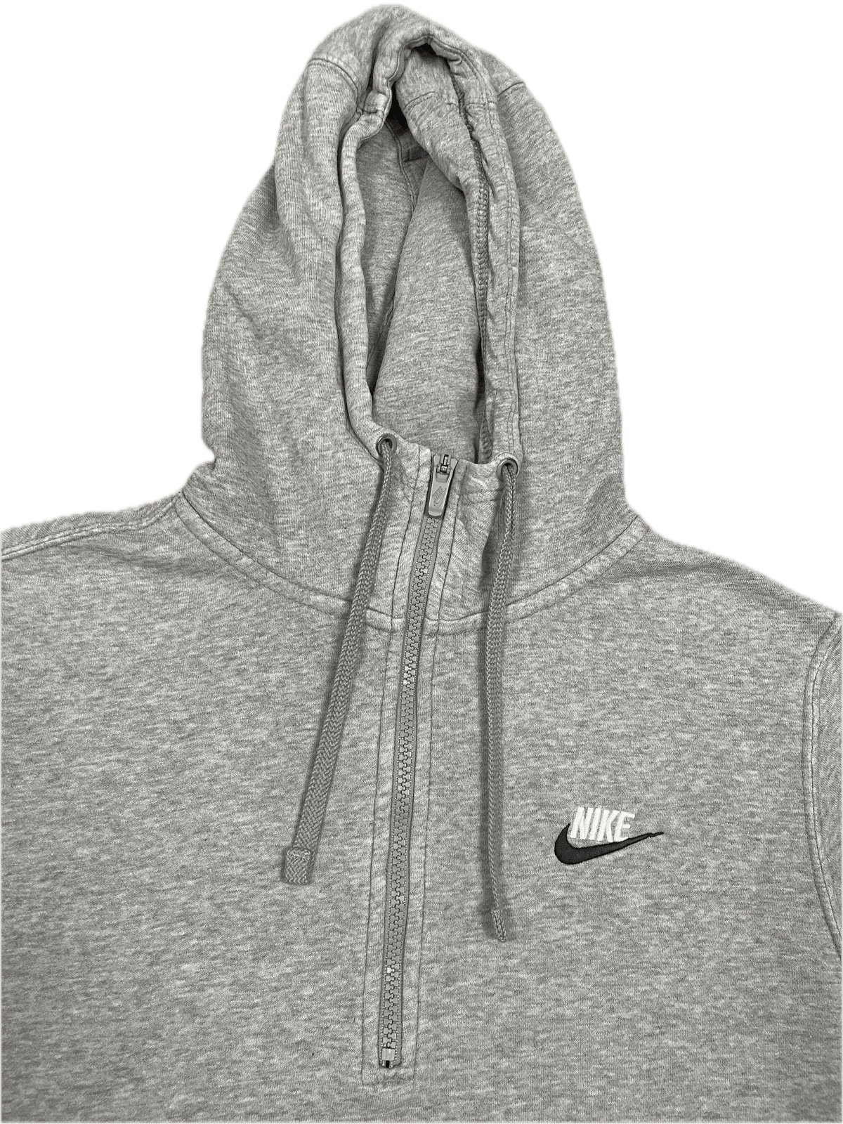 Vintage Nike Hoodie mit Half-Zip Grau S - Schlichter Sportlicher Herren Pullover Vintage Klamotten, Secondhand Klamotten, Retro Mode, Nachhaltige Mode, Einzigartige Stücke, Zeitlose Mode, Umweltfreundliche Kleidung, Stilvolle Secondhand Mode, Hochwertige Vintage Kleidung