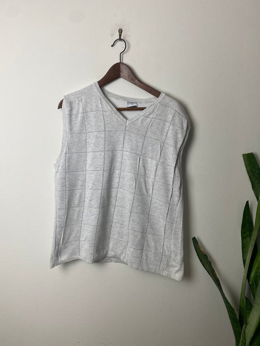 Vintage Nike Pullunder/Weste Weiß M - Klassisches und Vielseitiges Oberteil Vintage Klamotten, Secondhand Klamotten, Retro Mode, Nachhaltige Mode, Einzigartige Stücke, Zeitlose Mode, Umweltfreundliche Kleidung, Stilvolle Secondhand Mode, Hochwertige Vintage Kleidung