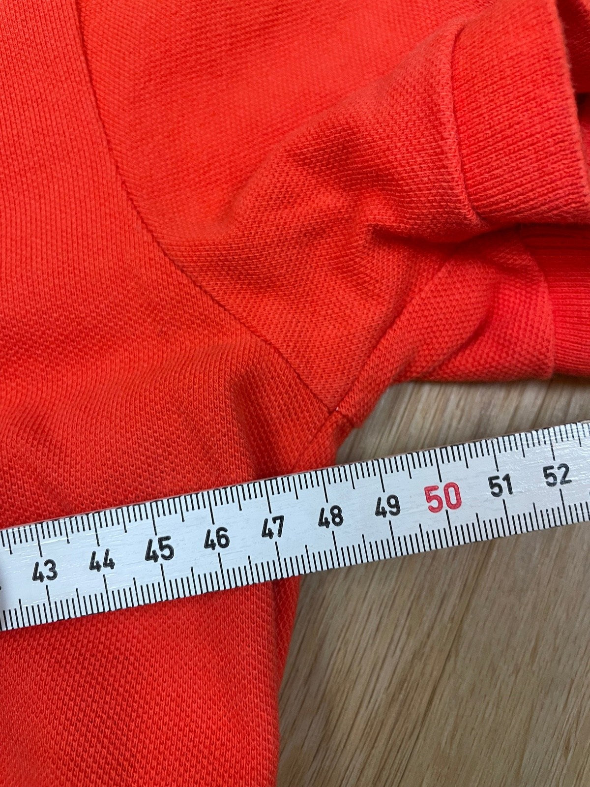 Vintage Ralph Lauren Poloshirt Orange M - Schickes Damen T-Shirt Vintage Klamotten, Secondhand Klamotten, Retro Mode, Nachhaltige Mode, Einzigartige Stücke, Zeitlose Mode, Umweltfreundliche Kleidung, Stilvolle Secondhand Mode, Hochwertige Vintage Kleidung