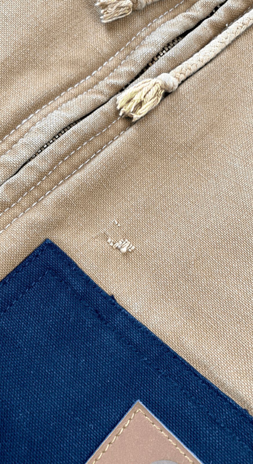 Carhartt Jacke Rework Braun M - Vintage Remade Dickere Herren Jacke Vintage Klamotten, Secondhand Klamotten, Retro Mode, Nachhaltige Mode, Einzigartige Stücke, Zeitlose Mode, Umweltfreundliche Kleidung, Stilvolle Secondhand Mode, Hochwertige Vintage Kleidung