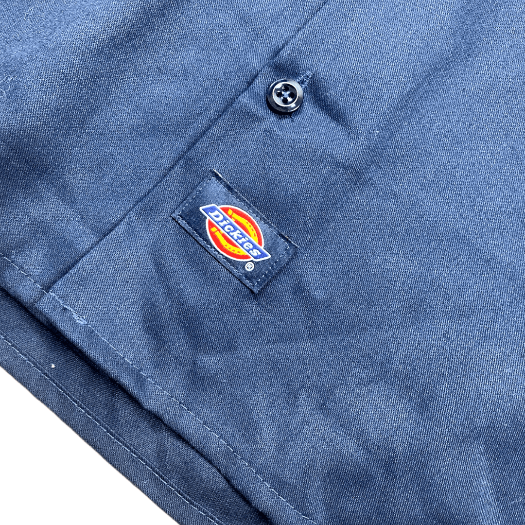 Dickies Hemd Vintage Klamotten, Secondhand Klamotten, Retro Mode, Nachhaltige Mode, Einzigartige Stücke, Zeitlose Mode, Umweltfreundliche Kleidung, Stilvolle Secondhand Mode, Hochwertige Vintage Kleidung