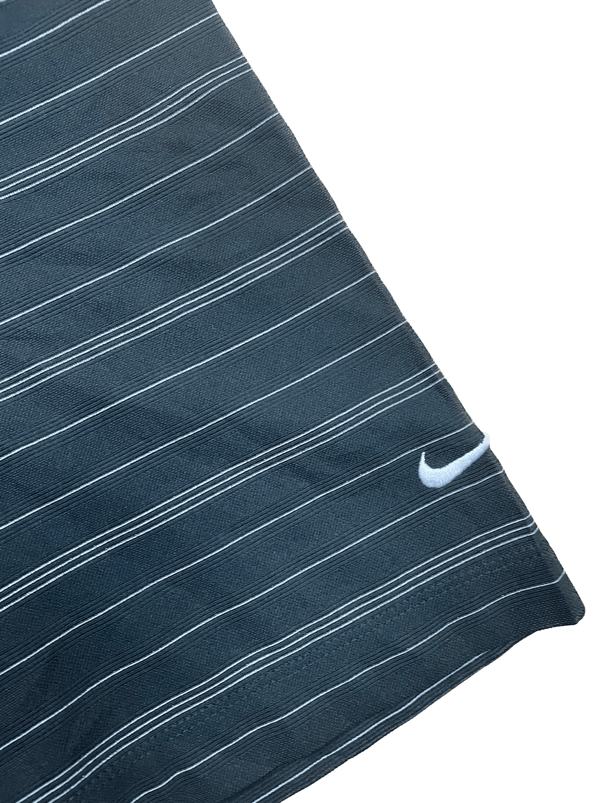 Nike Golf Poloshirt Vintage Klamotten, Secondhand Klamotten, Retro Mode, Nachhaltige Mode, Einzigartige Stücke, Zeitlose Mode, Umweltfreundliche Kleidung, Stilvolle Secondhand Mode, Hochwertige Vintage Kleidung