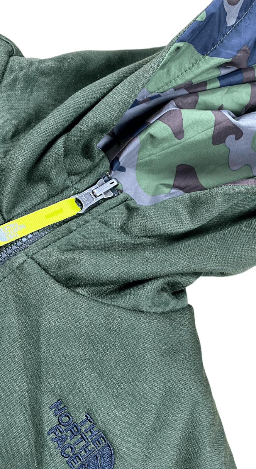 The North Face Inside Out Jacke n 2 in 1 Olivgrün/Military Colors S - Funktionale Herren Jacke Vintage Klamotten, Secondhand Klamotten, Retro Mode, Nachhaltige Mode, Einzigartige Stücke, Zeitlose Mode, Umweltfreundliche Kleidung, Stilvolle Secondhand Mode, Hochwertige Vintage Kleidung