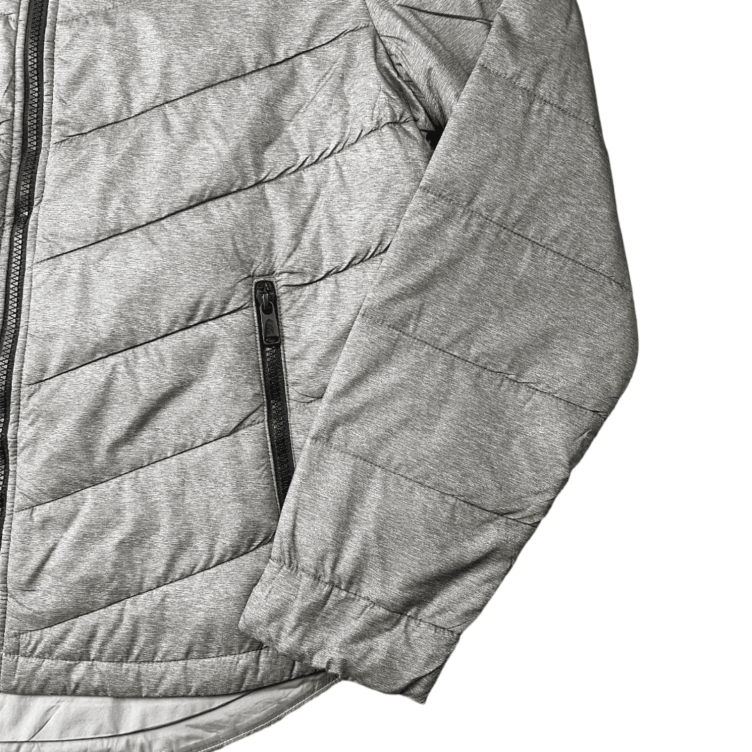The North Face Jacke Grau L - Funktionale und Bequeme Jacke Vintage Klamotten, Secondhand Klamotten, Retro Mode, Nachhaltige Mode, Einzigartige Stücke, Zeitlose Mode, Umweltfreundliche Kleidung, Stilvolle Secondhand Mode, Hochwertige Vintage Kleidung