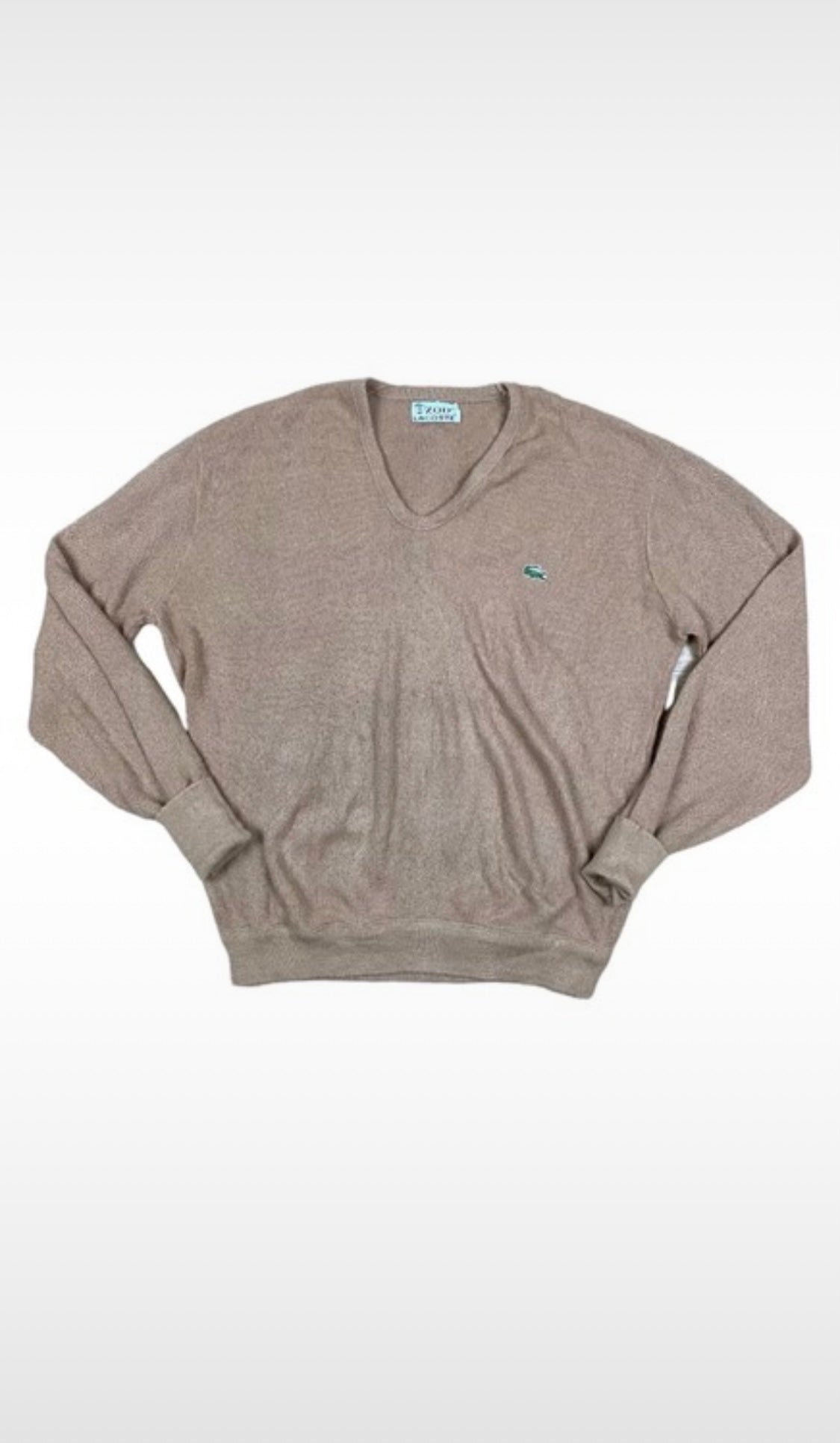 Vintage Lacoste Sweater mit V-Ausschnitt Braun XL - Lockerer Basic Herren Pullover Vintage Klamotten, Secondhand Klamotten, Retro Mode, Nachhaltige Mode, Einzigartige Stücke, Zeitlose Mode, Umweltfreundliche Kleidung, Stilvolle Secondhand Mode, Hochwertige Vintage Kleidung